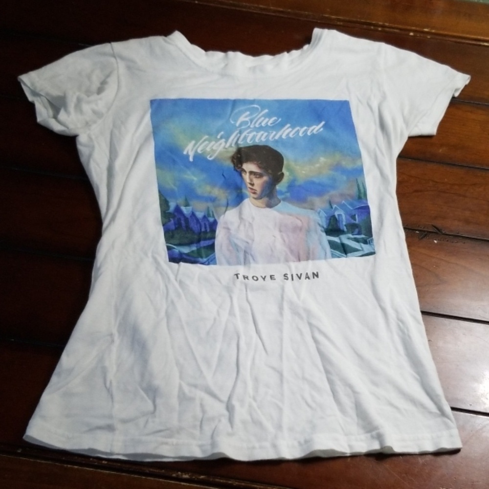 FREE WITH PURCHASE 🎶Troye Sivan Tshirt